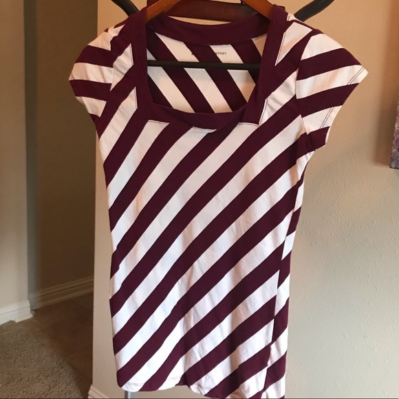 ⚡️Maroon and White Tee with Square neck - Picture 1 of 5